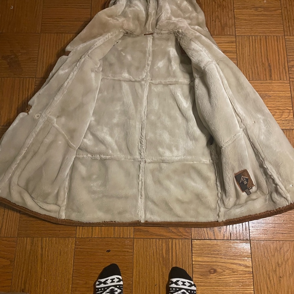 Ugg jacket - Picture 3 of 11